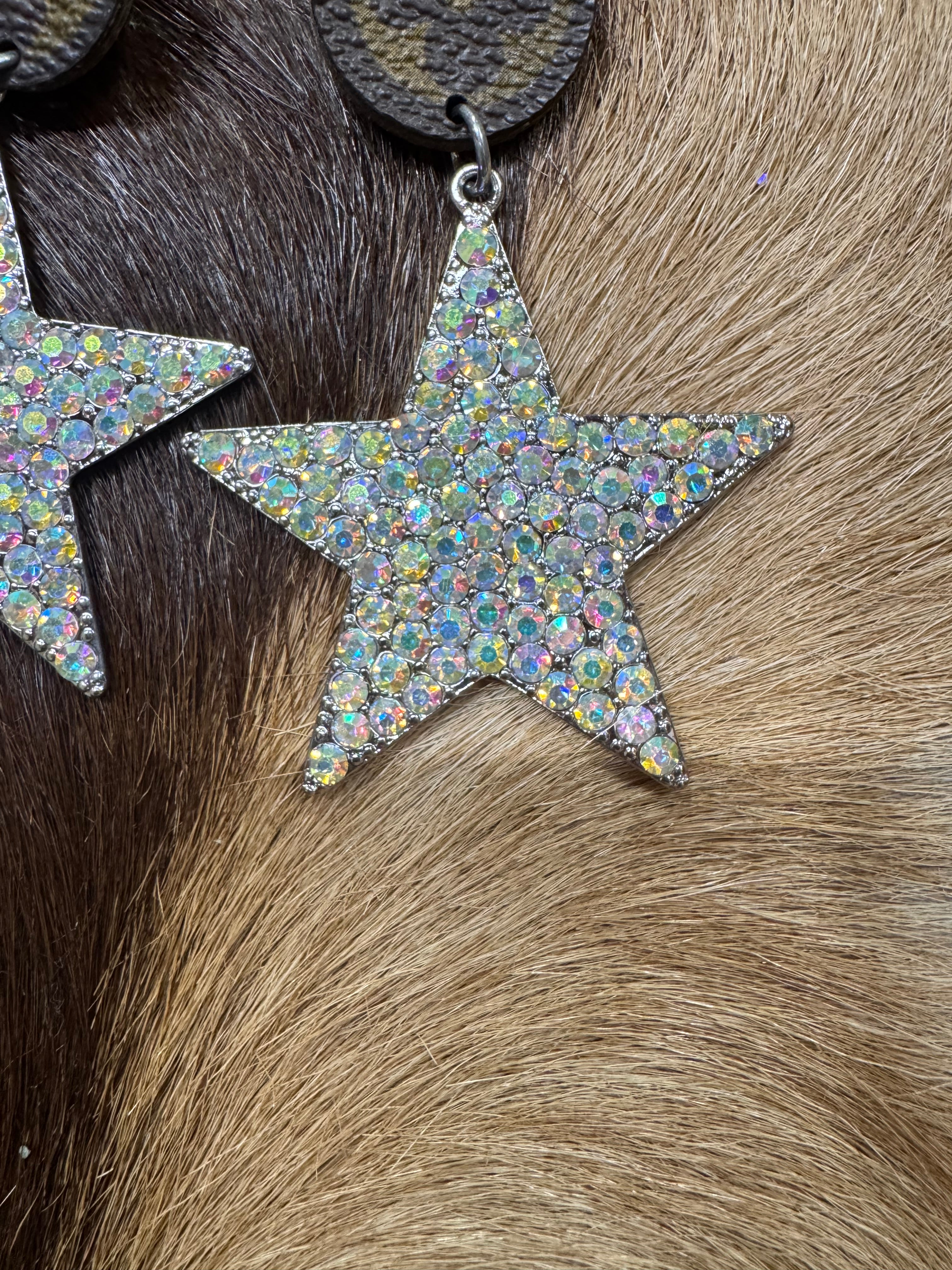 Shining star earrings