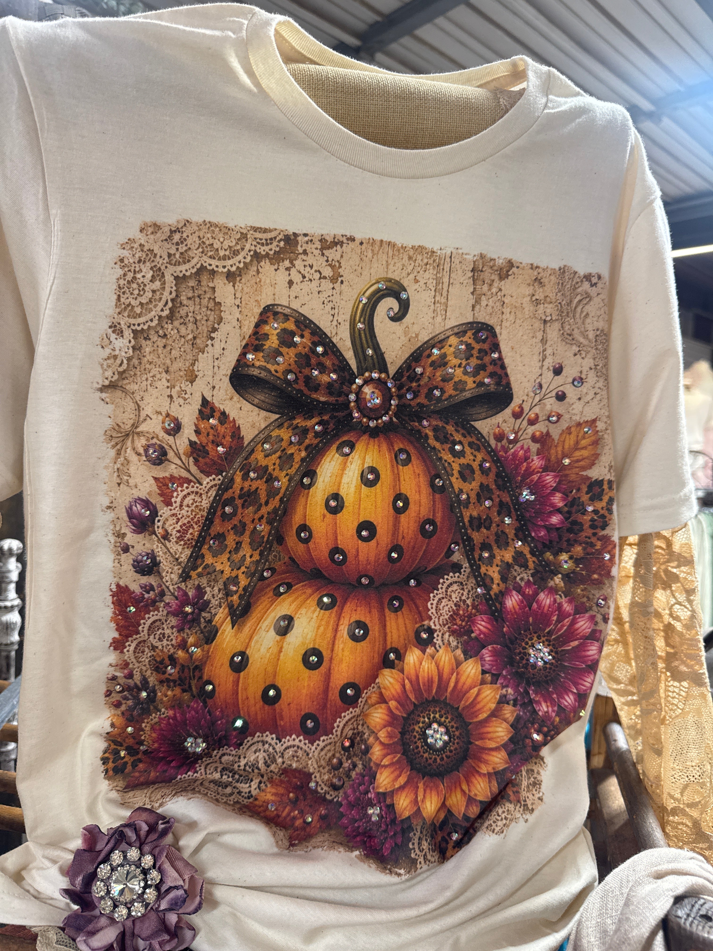 Crooked Neck Leopard Bow Pumpkin
