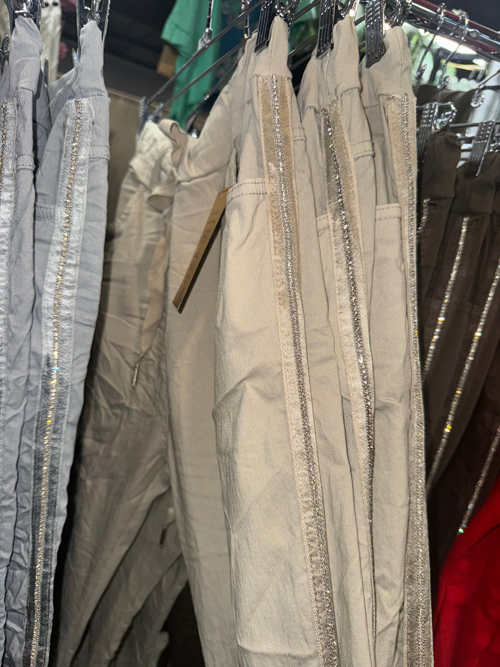 Rhinestone Jogger (One Size)
