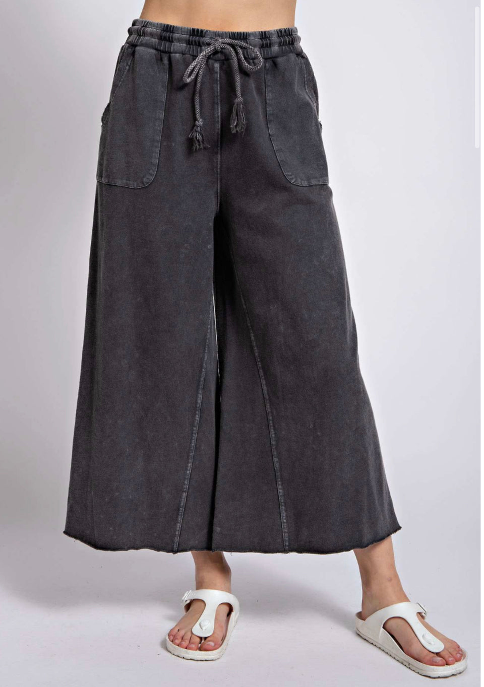 QT Crop Pants