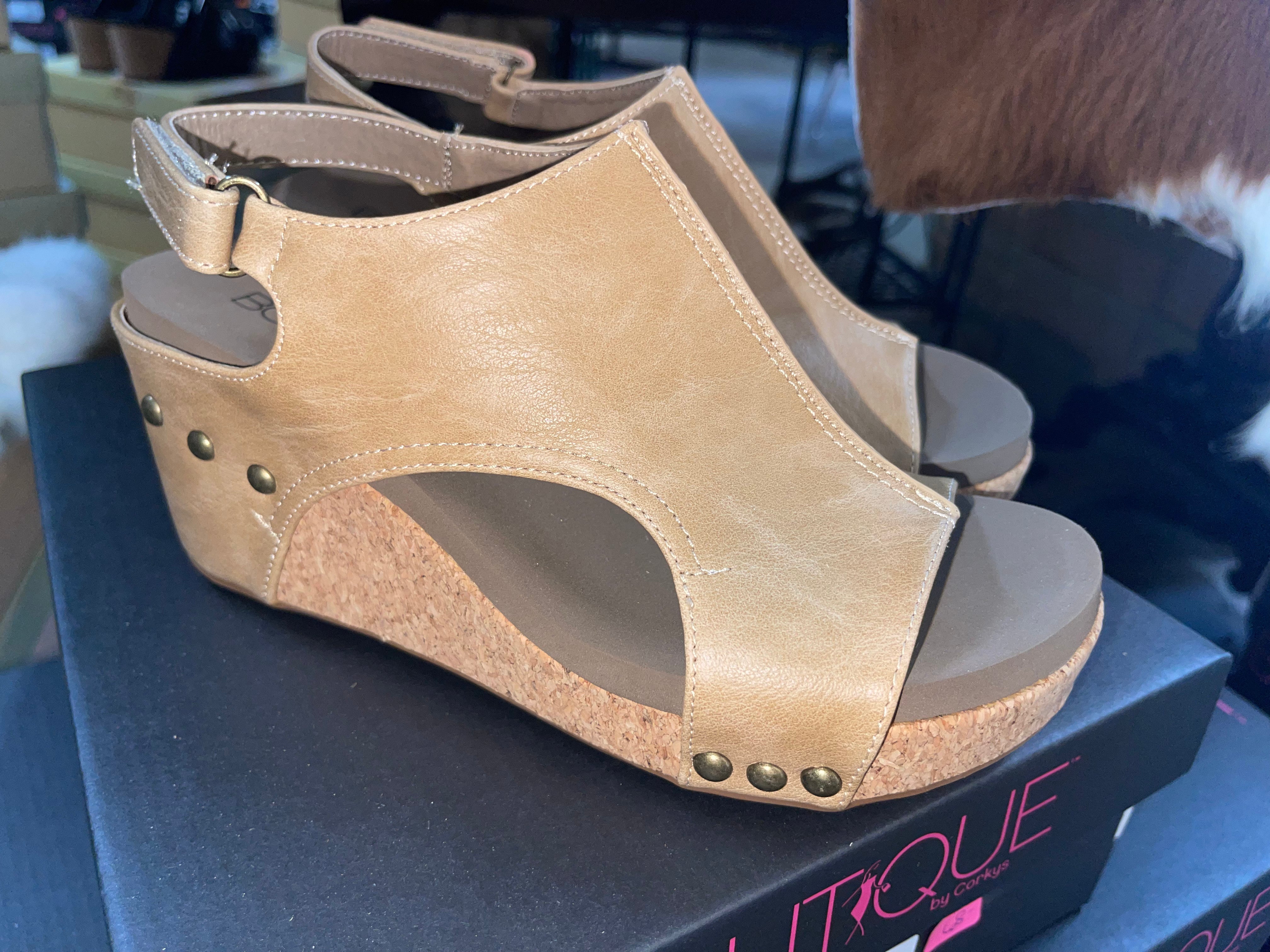 Carley- Taupe Smooth