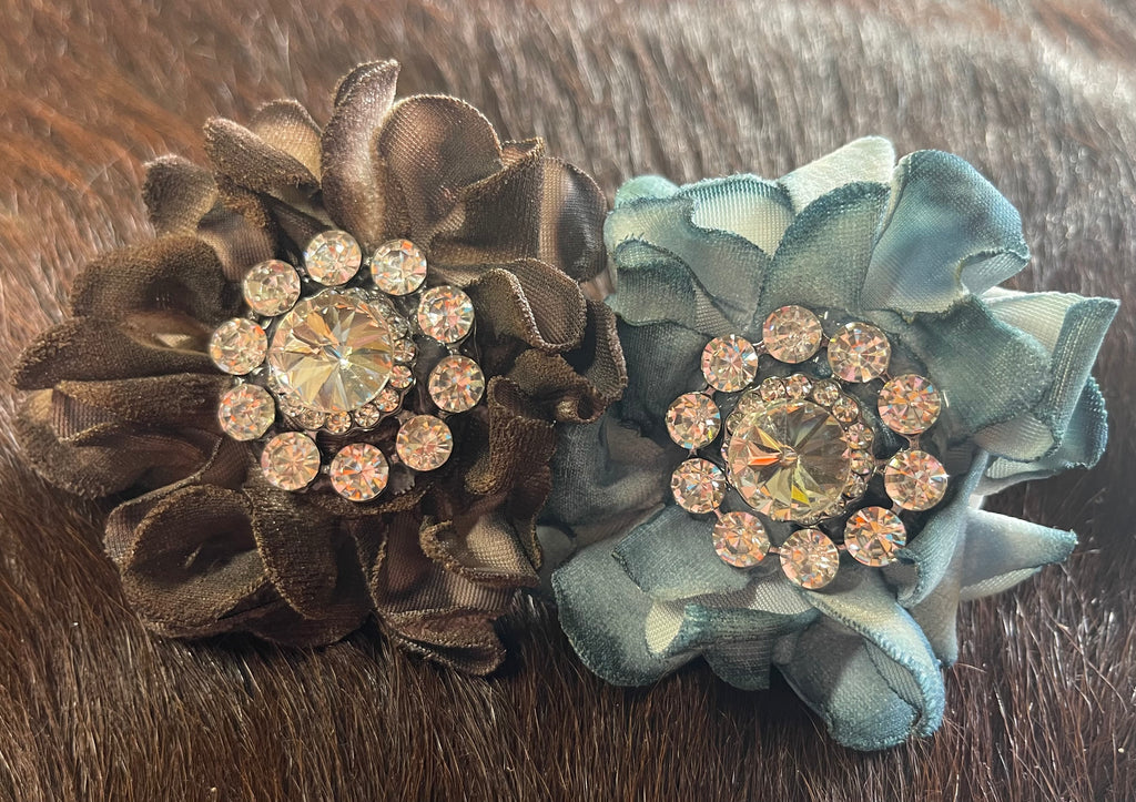 Flower Shirt Pulls